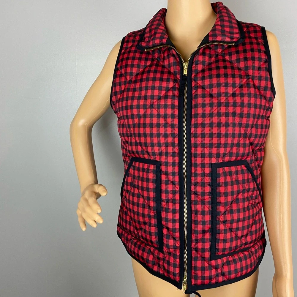 J Crew Down Quilted Puffer Vest Jacket Red Black Buffalo Plaid Womens Size Small